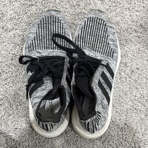 Adidas Women’s Gray and Black Striped Sneakers